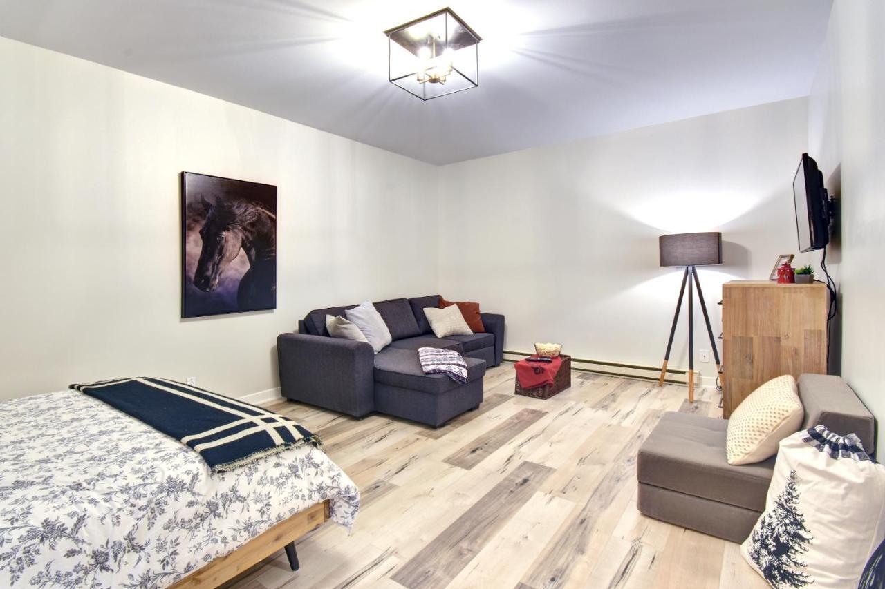 Rental Condo Tremblant-Les-Eaux モントランブラン エクステリア 写真