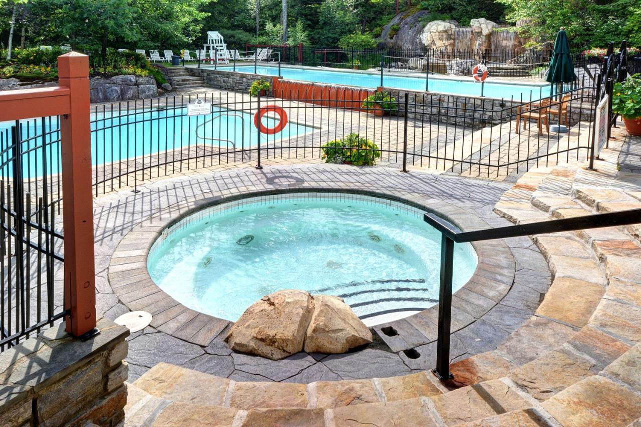 Rental Condo Tremblant-Les-Eaux モントランブラン エクステリア 写真